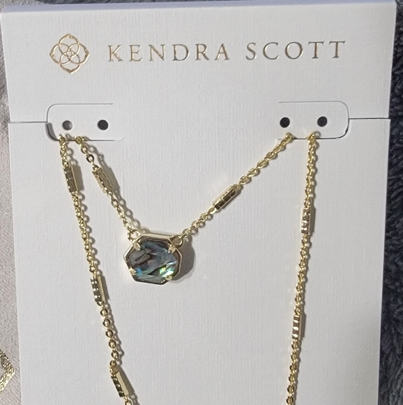 Kendra Scott Jewelry - Kendra Scott Gold Abalone Mable Necklace